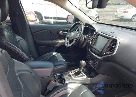 2016 Jeep Cherokee Overland z USA, uszkodzony, nr VIN 1C4PJMJS0GW343918